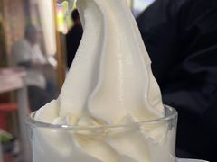 -古老冰山特色冰淇淋店(艾提尕尔店)