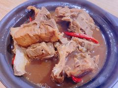 通骨砂锅餐-万和春排骨砂锅米饭(新业广场店)