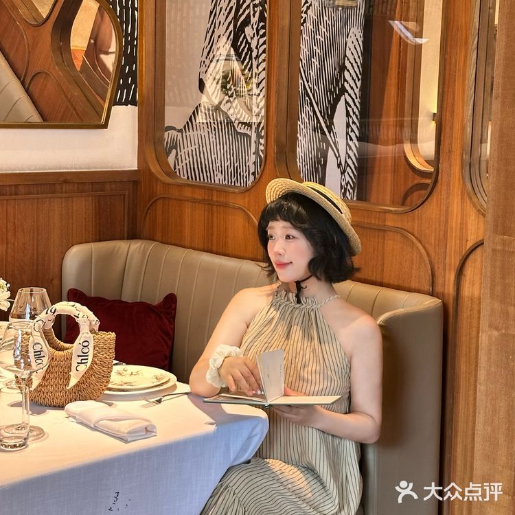 哈尔滨📍来这家餐厅过生日 可太高级啦~