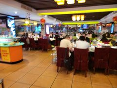 大堂-潮泰牛肉火锅 · 创于1992年(车公庙店)