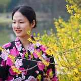 听说今年世纪公园种了一片彩色油菜花,果断安排上!