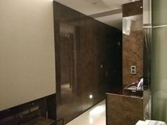 -广州天河希尔顿酒店