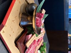 -铭牛烧肉·和牛海鲜自助(高新月牙湖店)
