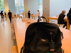 -Apple零售店(华贸购物中心店)