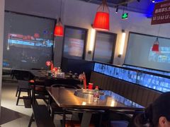 大堂-辣伍鲜毛肚老火锅(元一店)