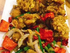 -虾弄弄海派小龙虾·牛羊蝎子火锅