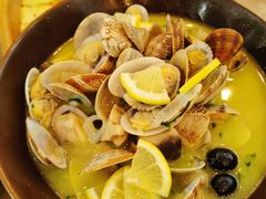 葡国白酒香草忌廉煮青口-小岛·澳门菜(时代广场店)