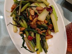 -辛香味烧鱼馆·非遗技艺·排骨红烧肉(光谷医药园店)
