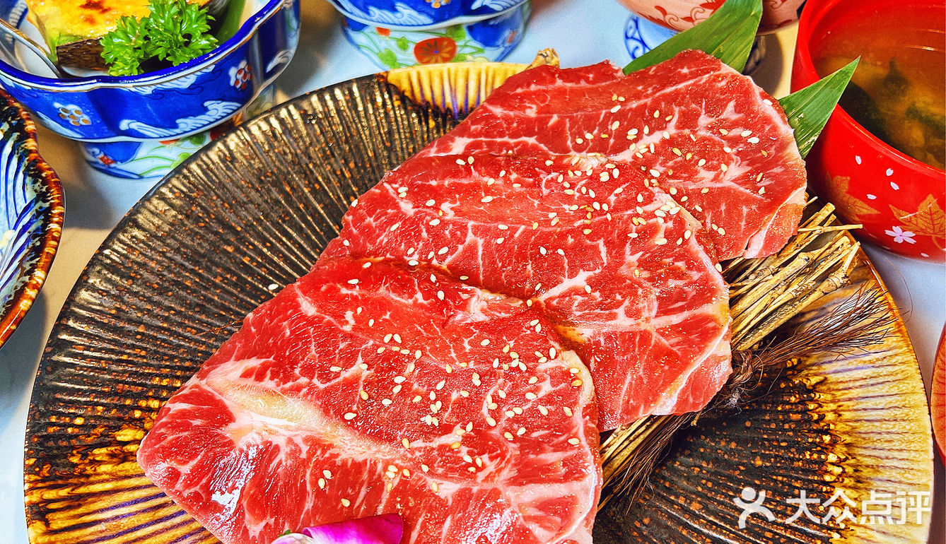 这家性价比超高的烧肉，值得排队来打卡就餐！