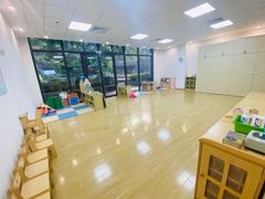 -黄浦乐烁龙鱼宝贝托育园(海潮路校区)