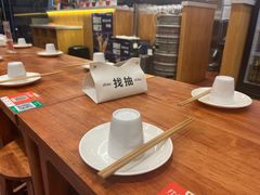 餐具摆设-彧玖食坊·川式砂锅酒馆(成山路店)