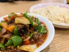 -歹歹的加个面过油肉拌面