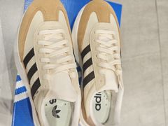 -adidas(滔搏新城吾悦广场店)