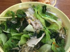 手撕鸡肉粉-华姐鸡粉(中心店)