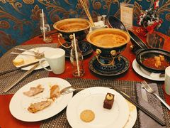 -元一希尔顿酒店·鲜切牛肉火锅禅自助餐厅