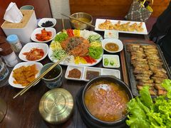 -釜山豚骨汤饭(芝罘万达广场店)