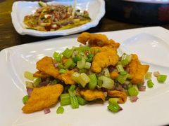 香酥鱼骨-醉美东江·三文鱼·烧鸡公