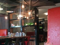 -童年小筑餐厅(申花路店)