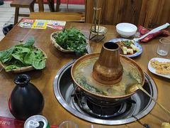 -岳记兴隆·青城腊排铜火锅(融创店)