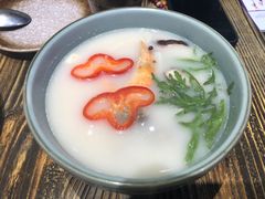-花食间餐吧(远大购物中心群力店)