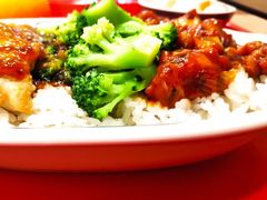 宫保鸡丁拼秘汁鸡排盖饭-和合谷(新辰里亚运村店)