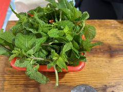 薄荷叶-钰洁腊排骨火锅