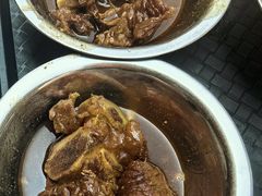 焖牛排-歪头牛肉(金龙壹号店)