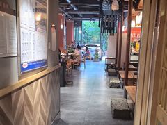 -老船舫·现做活鲜鱼馆(东郊记忆店)