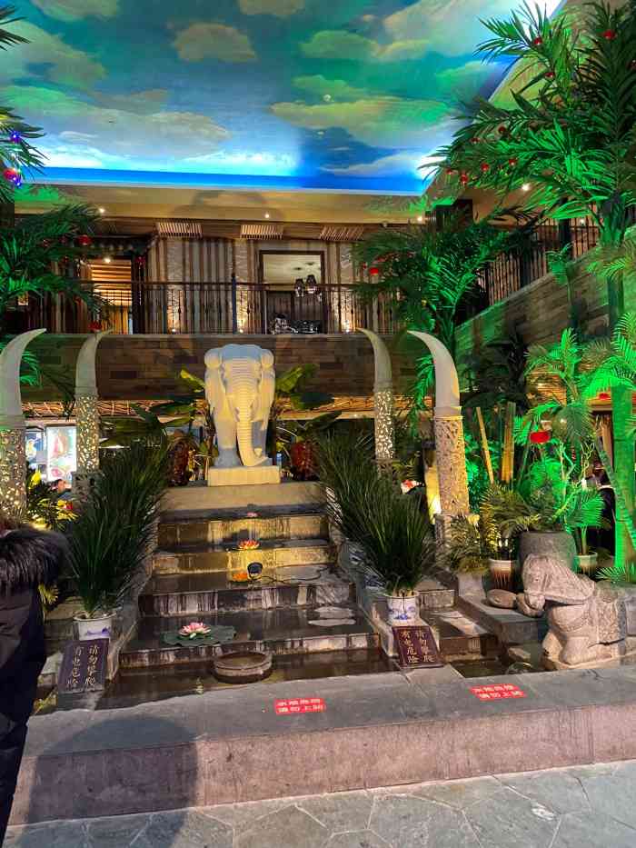 名厨世家(过桥米线旗舰店)