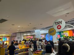 -m豆巧克力世界(上海世茂广场店)