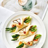 一人食/芦笋火腿爆浆土司卷