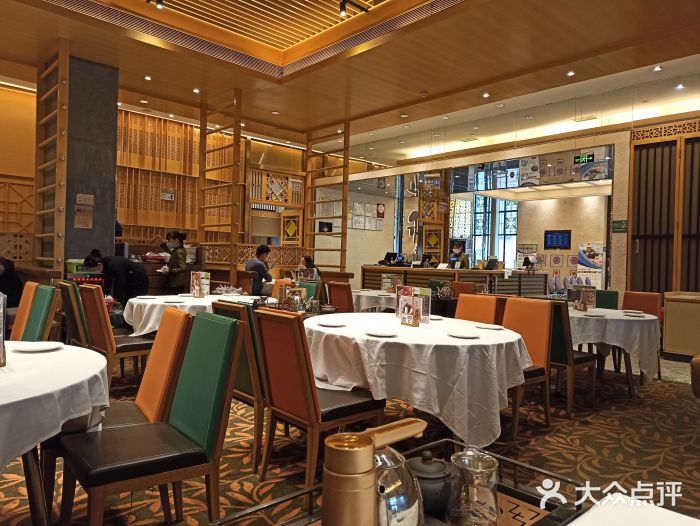 稻香酒家·34年老字号·港式粤菜(汉街店)大堂图片