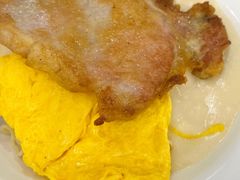 炒蛋及芝士汁猪扒捞公仔面-深仔记茶餐厅(亚士厘道店)