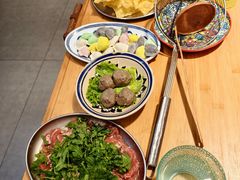 -洱火云南酸菜牛肉火锅(石景山当代商城店)