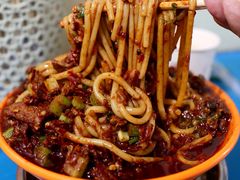 牛肉爆辣炒米粉-玲玲米粉·新疆现炒米粉(大十字总店)
