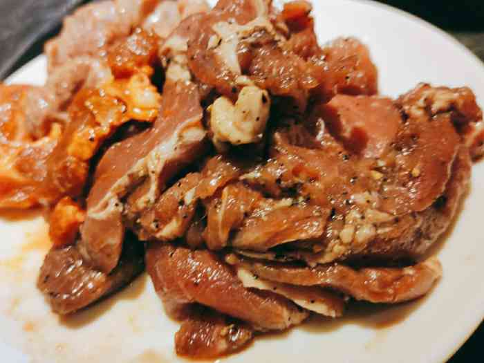 韩京炭火烤肉自助料理(银海店)-"味道一般 价格不贵 服务员的态度不错