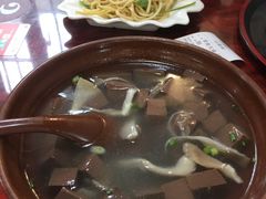 鸡鸭血汤-公园饭店
