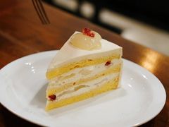 玫瑰荔枝奶油蛋糕-black rainbow coffee