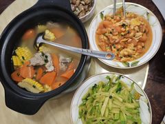 -鲸鱼妈妈月嫂/育婴师定制