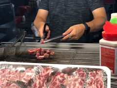-六合夜市