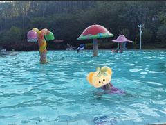 -十万大山布透温泉