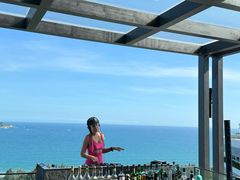 -瑰丽酒店·海吧·天际下午茶·现场DJ·天台酒吧