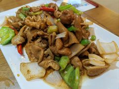 -鲁南仔·滕州炒鸡(经三路店)
