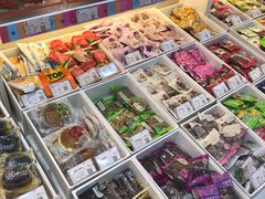 -来伊份(燕山路二店)