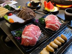 -湊湊火锅·茶憩(杭州湖滨银泰in77店)