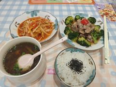 -悦芽照护月嫂+育儿嫂(杭州店)