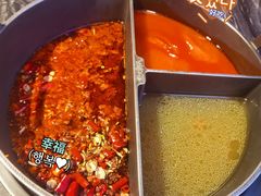 小嫩牛专利T型锅（一锅三吃）-热火朝天鲜切牛肉火锅(南强街巷店)