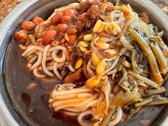 -灵山卢梅燕粉店