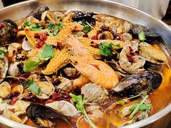 -老东镇啤酒屋海鲜加工·蒸汽海鲜·海鲜烧烤(台东店)