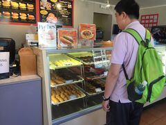 -Winchell's Donuts House
